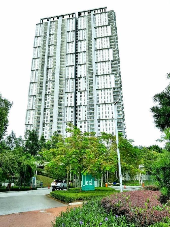 Cyberjaya & Putrajaya Verdi Nature 5 Plus 2 Pax Fully Air-Con Extérieur photo